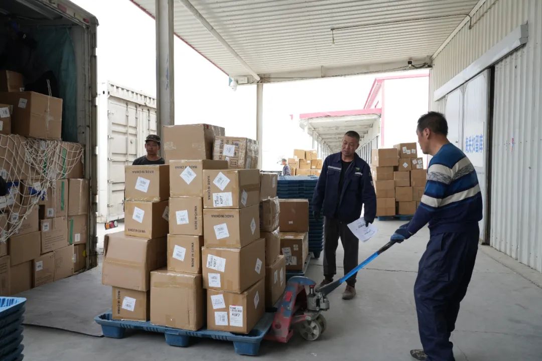 巴克圖口岸一季度貨運(yùn)量突破15萬噸，同比增長14.6%彰顯外貿(mào)活力